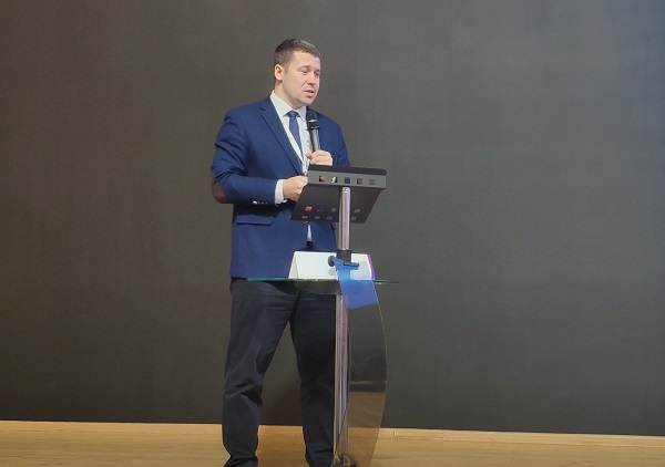 Докладывает флеболог Маркин С.М. (Санкт-Петербург)