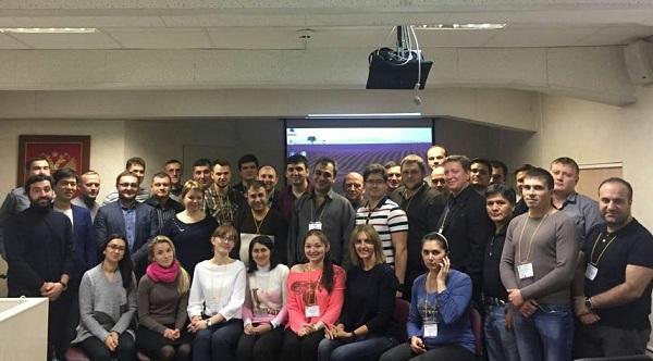 Совместное фото участников флебологической конференции в Москве
