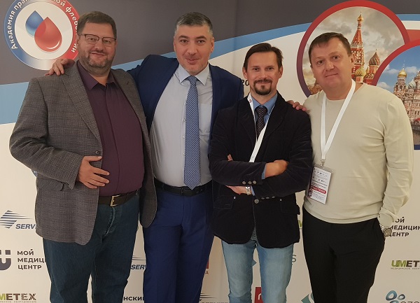 Ведущие флебологи «МИФЦ» с председателем конференции Кургиняном Х.М.