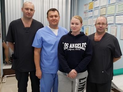 С пациенткой Александрой после успешно проведенной лазерной операции