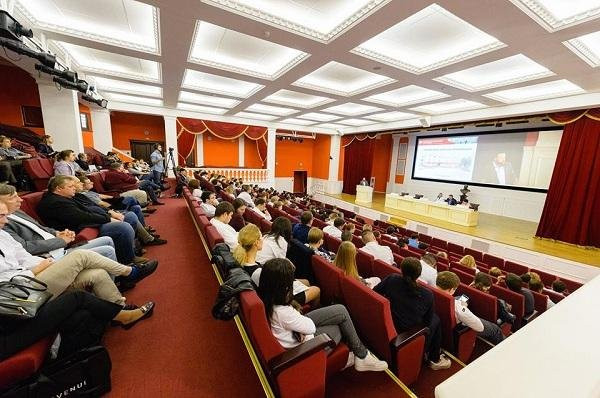 Конференция из цикла «Школа флеболога»: «Посттромботическая болезнь», г. Москва, НМХЦ им. Н.И. Пирогова, 14.09.2017г.